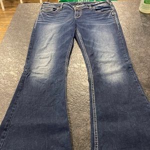 Silver jeans Tuesday low rise flare